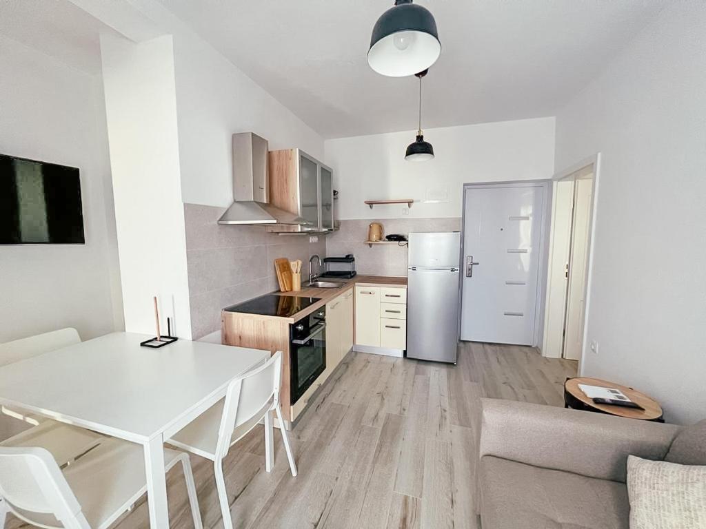 Apartments Happy Сукошан Екстер'єр фото